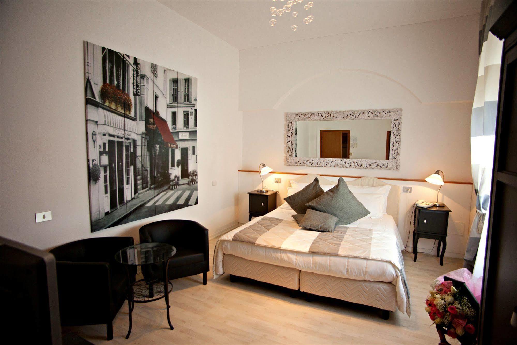Hotel Mini Palace - Country House Молинела Екстериор снимка