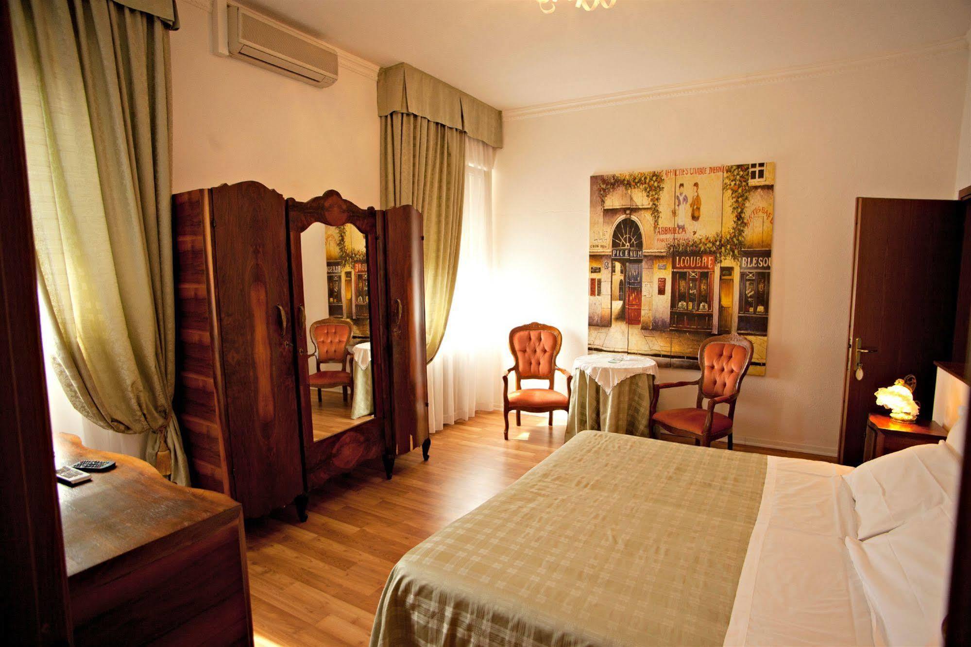 Hotel Mini Palace - Country House Молинела Екстериор снимка