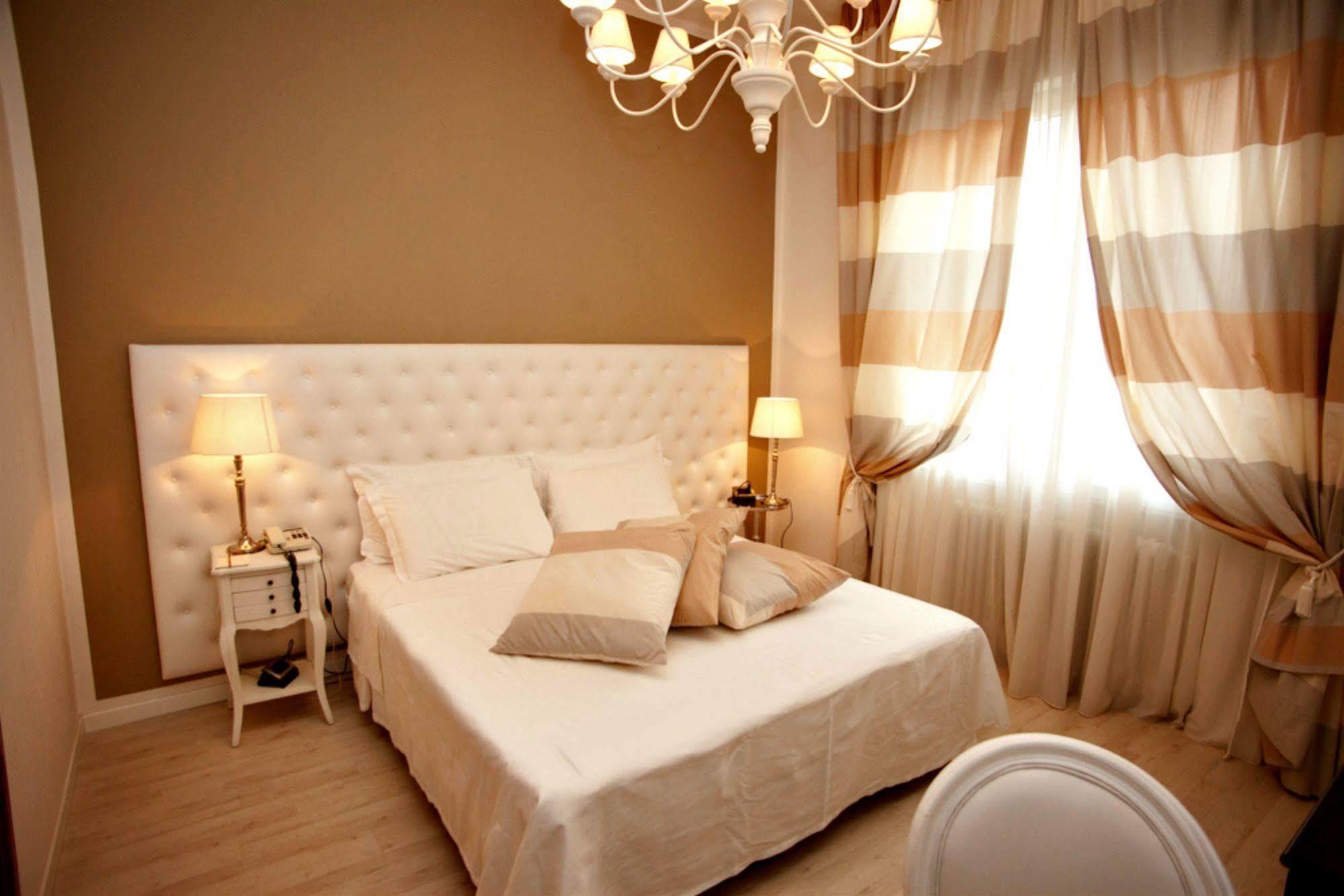 Hotel Mini Palace - Country House Молинела Екстериор снимка