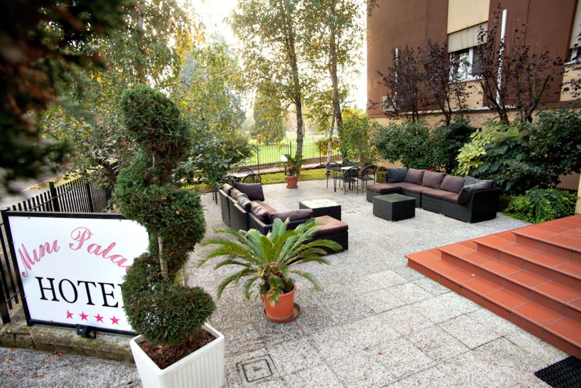 Hotel Mini Palace - Country House Молинела Екстериор снимка